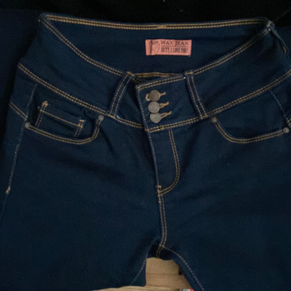 Wax booty lift jeans